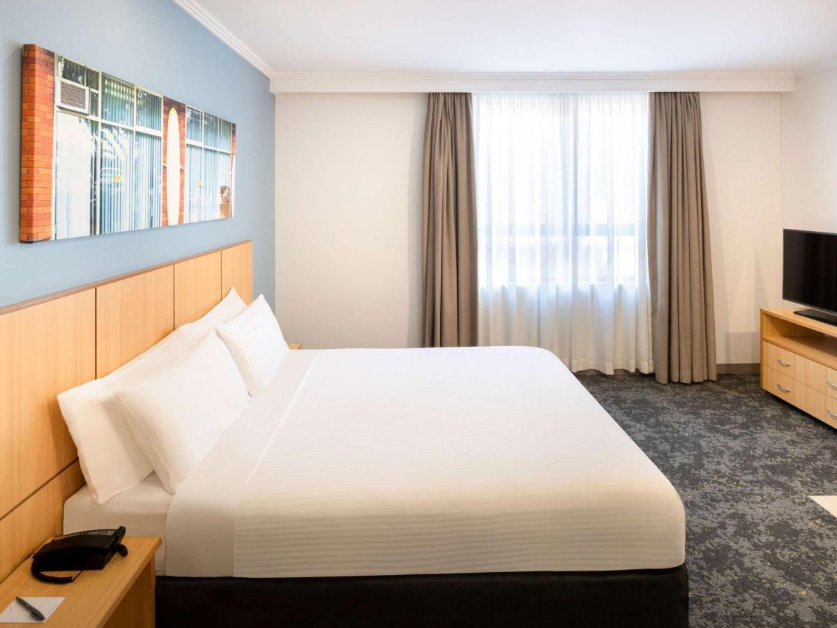 Mercure Sydney Manly Warringah Exterior foto