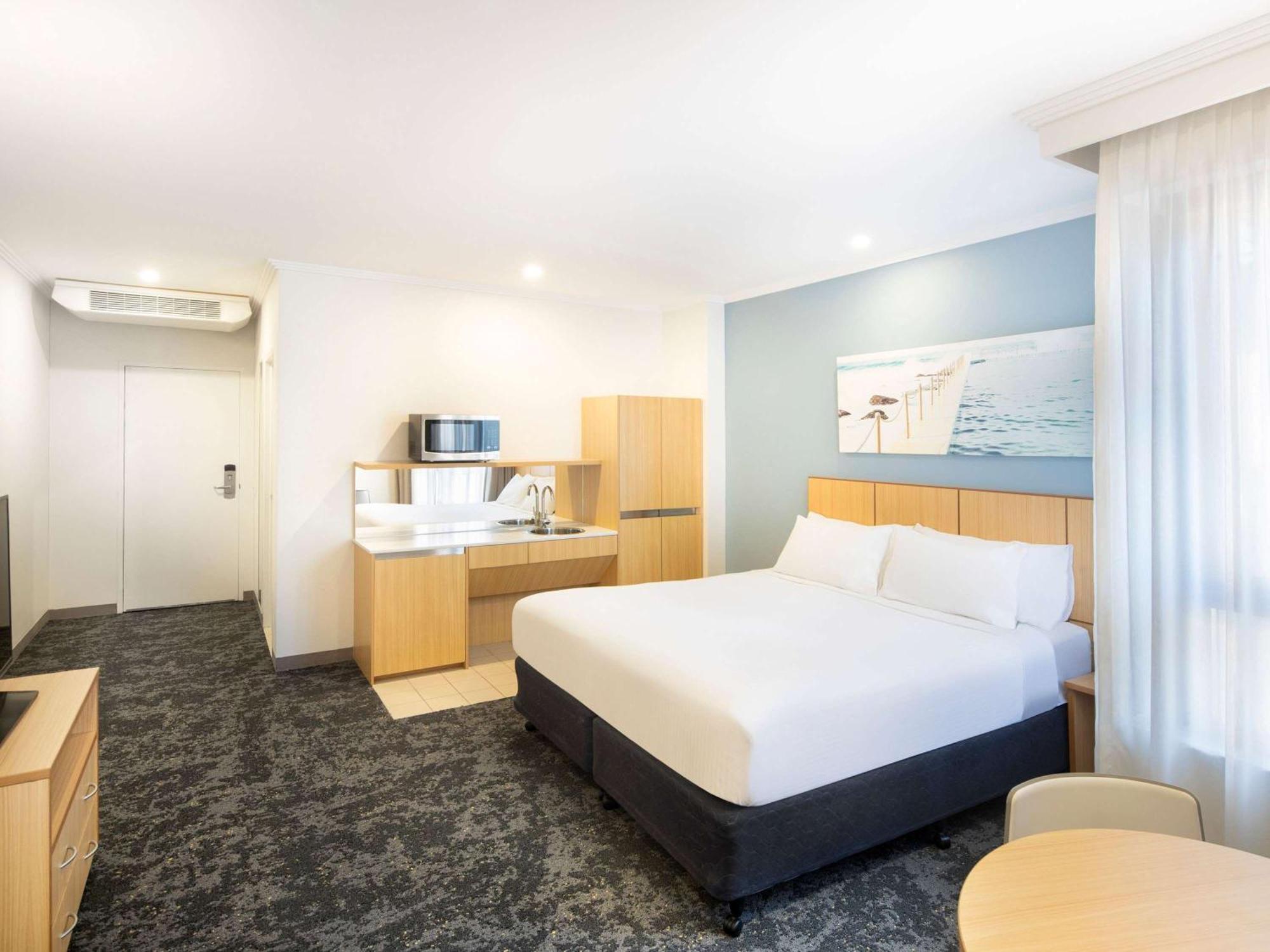 Mercure Sydney Manly Warringah Exterior foto