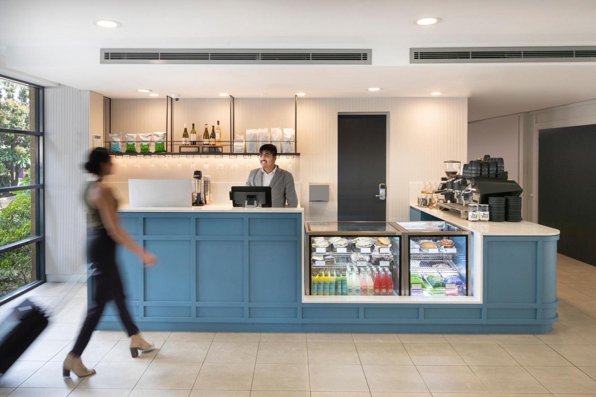 Mercure Sydney Manly Warringah Exterior foto